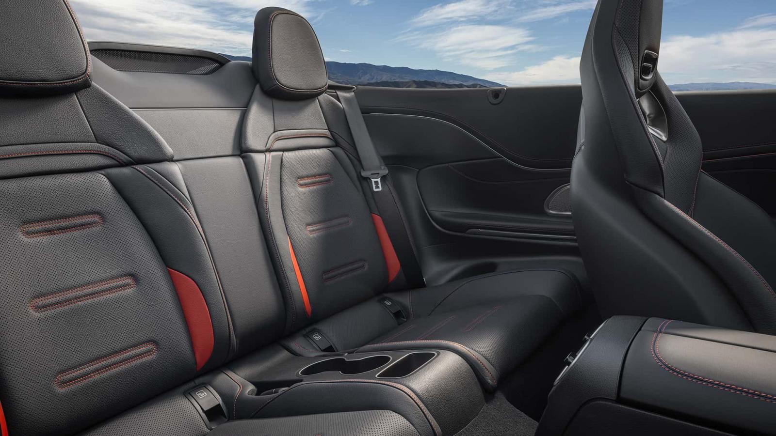 Αγριεμένη με 449 άλογα η νέα Mercedes-AMG CLE 53 Cabriolet